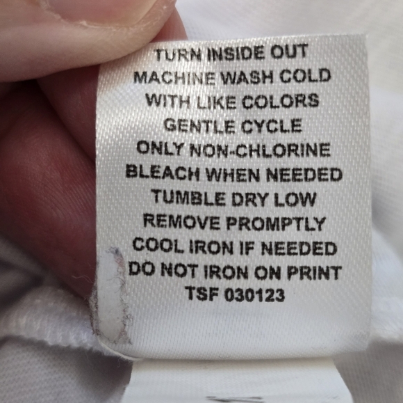 Ed Hardy Crop Tee Slit Neck Size Large - Picture 8 of 10